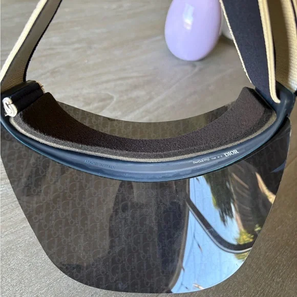Christian Dior Visor - Picture 6 of 7
